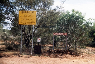 -Canning Stock Route - der offizielle Eingang.jpg